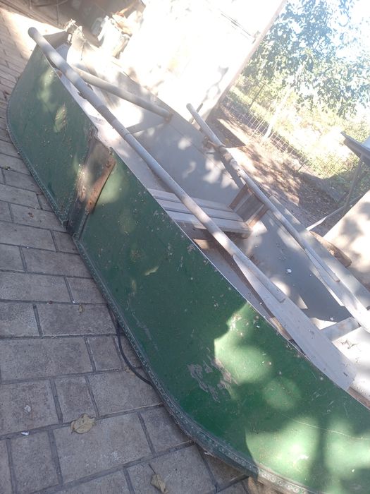 Лодка алюминевая