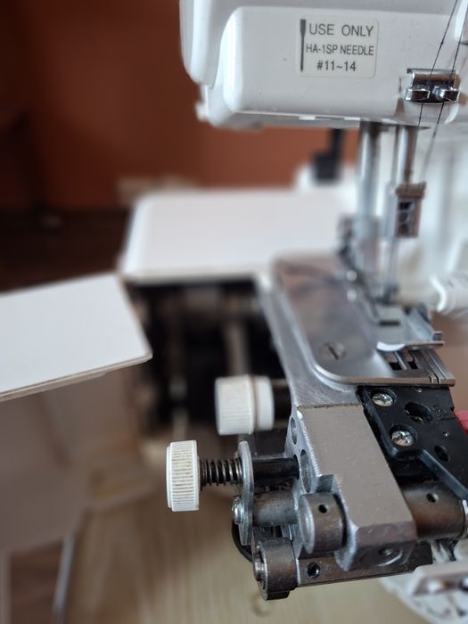 Оверлок  Janome T-72 б/у