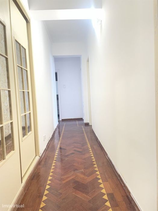 Apartamento T3, 111 m², Vista Mar, centro histórico de Paço de Arcos