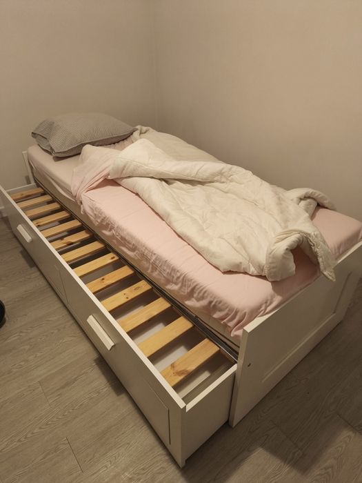 Cama IKEA Solteiro Brimnes