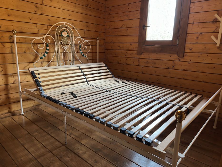 Cama de Ferro Vintage 140×200 cm com Estrado Articulado Novo – 319 €