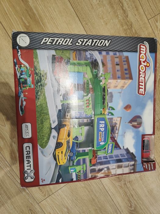 Stacja benzynowa majorette