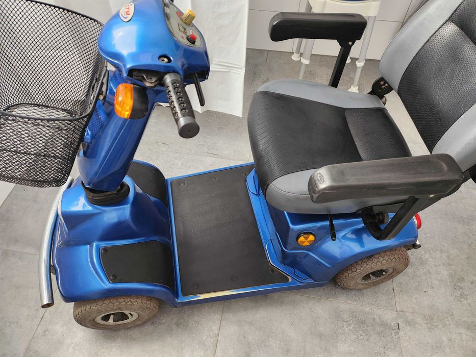 wózek inwalidzki elektryczny