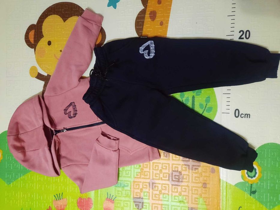 Костюмчик для дівчинки