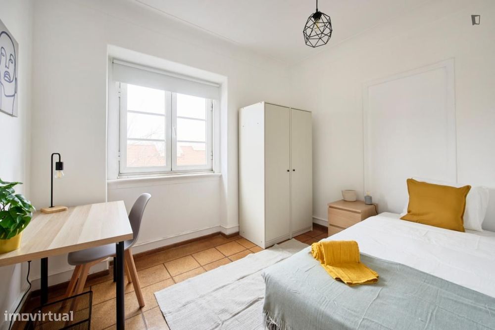 Quarto - localizado em Penha de França Lisbon