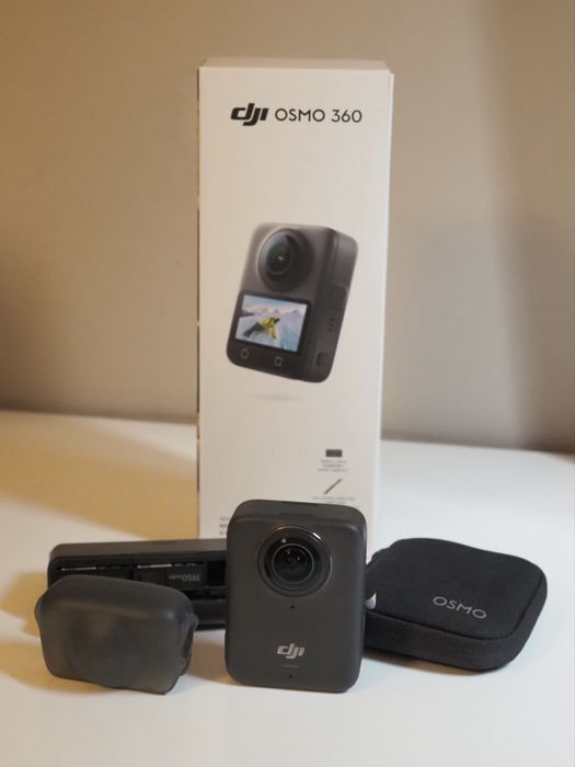 Kamera DJI OSMO 360 Adventure Combo