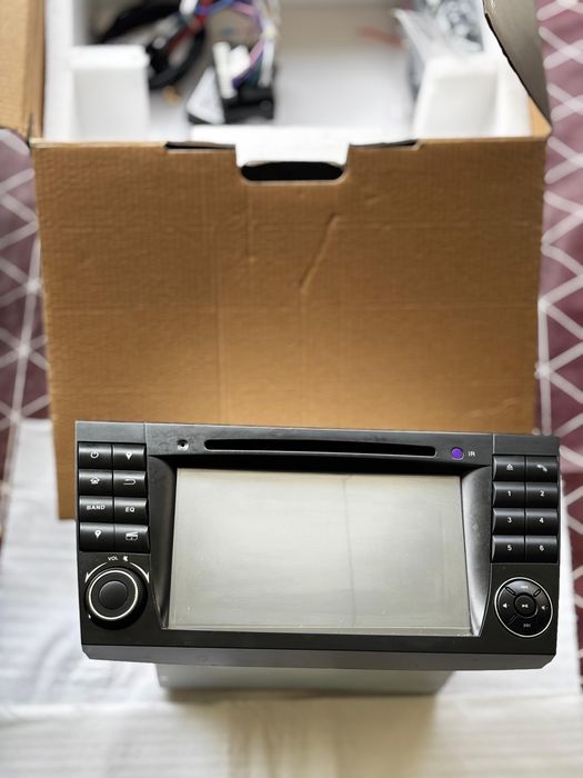 Autorrádio GPS Multimédia XTRONS (Mercedes-Benz) - Como Novo