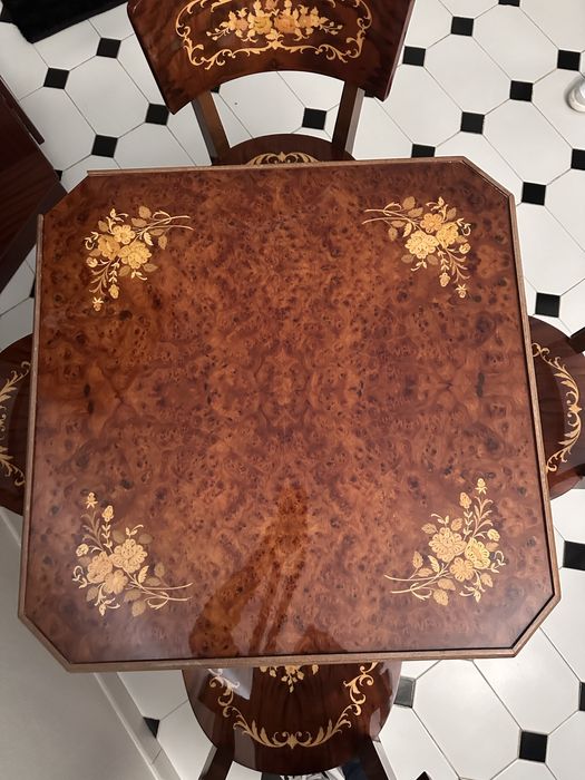 Mesa de jogo estilo inglês