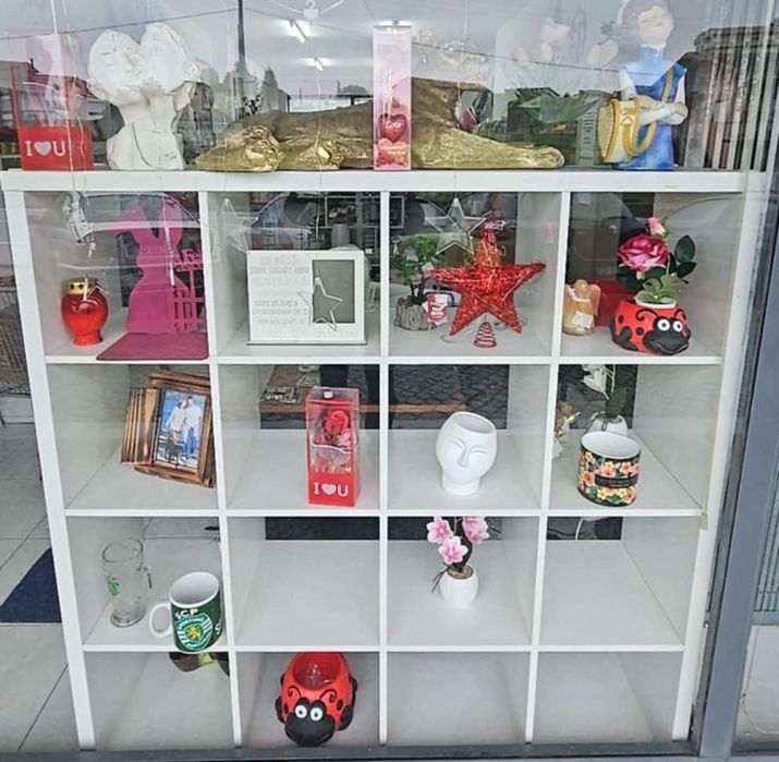 Estrutura com 16 cubos