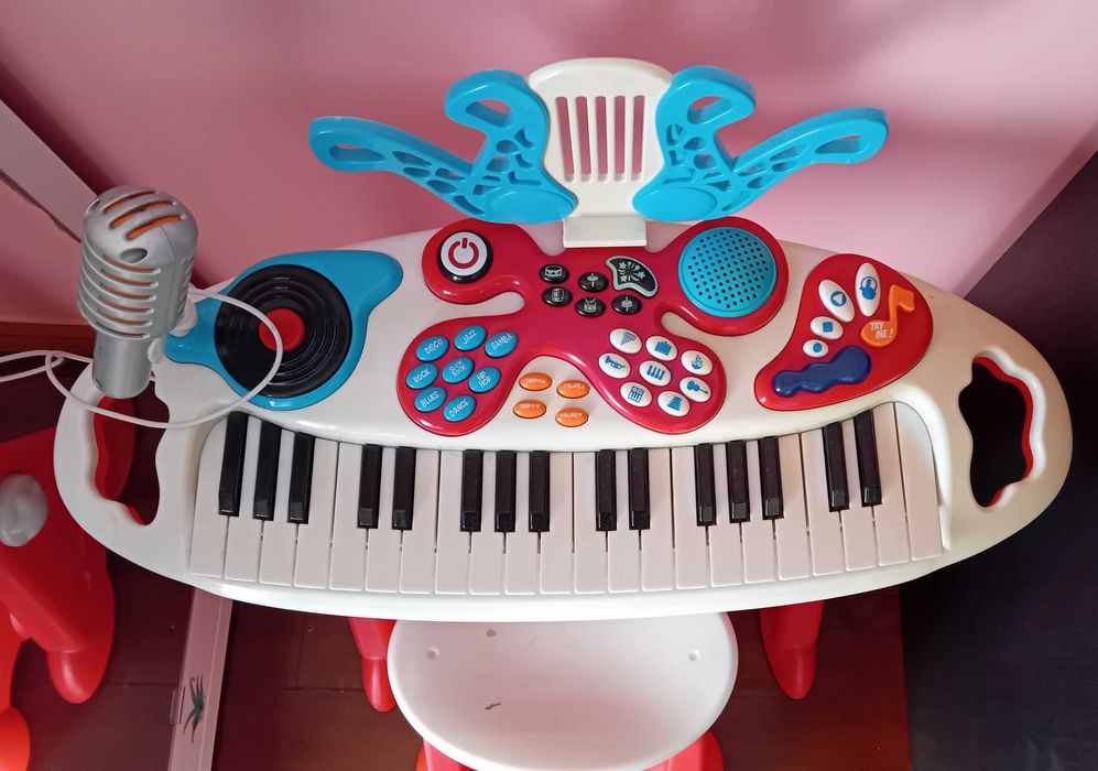 Piano para criança