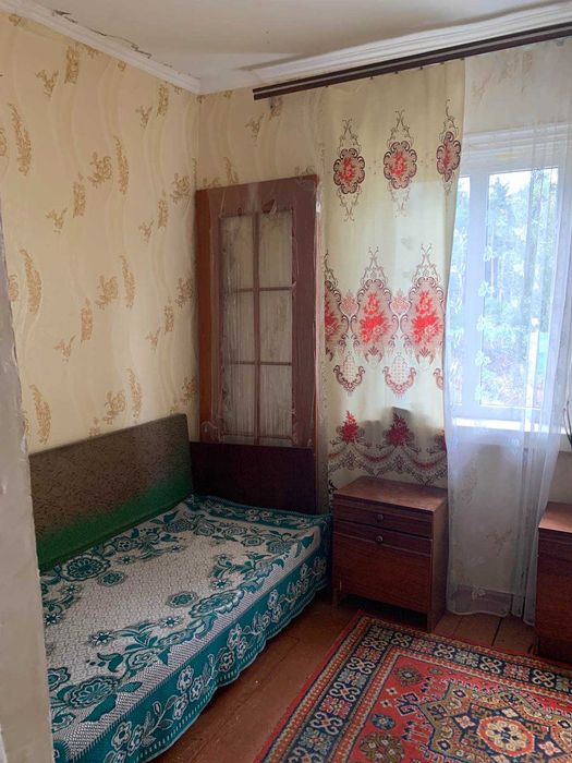 Продам Будинок біля річки в затишному районі   ( район Бровар)