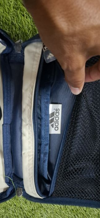 Bolsa higiene adidas