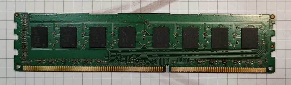 Pamięć RAM 4 GB DDR3‑1333 Micron MT16JTF51264AZ‑1G4M1