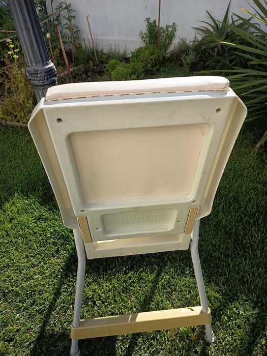 Cadeira de refeição de bebé