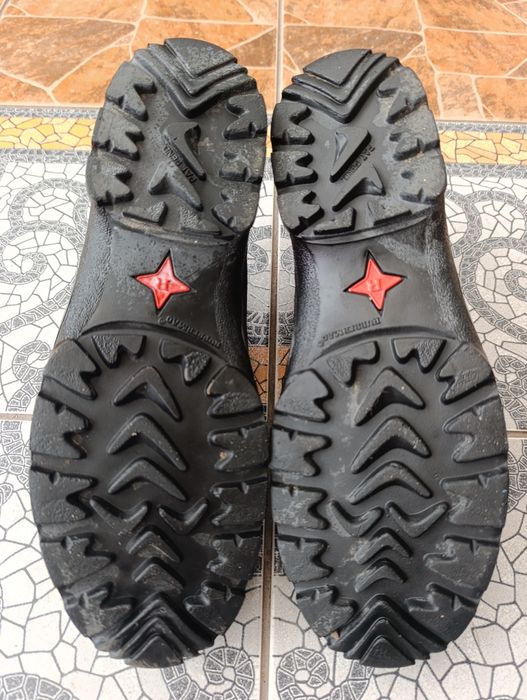 Remisberg 41-42р. Чоловічі робочі кросівки gore tex.