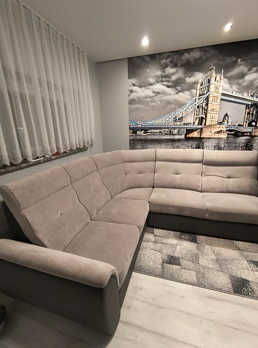 Narożnik z funkcją spania i pojemnikiem na posciel,model modułowy.