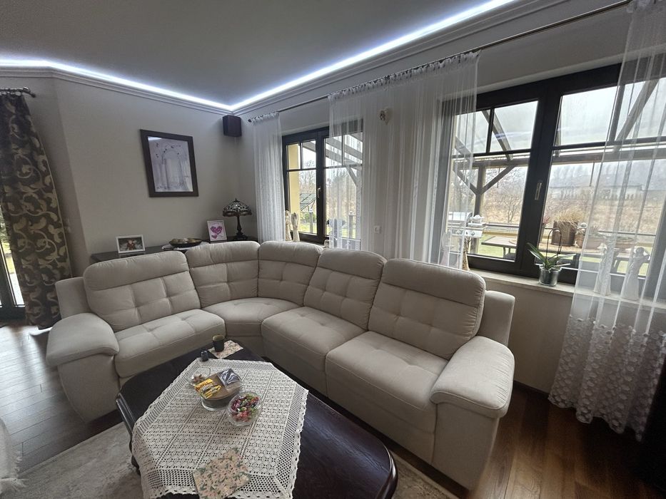 Narożnik i sofa Toledo, stan idealny, elektryczne rozkładanie