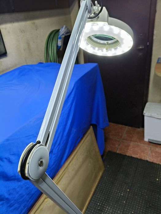 Vendo esta Lupa LED Ideal para Estética ou para trabalhos de precisão