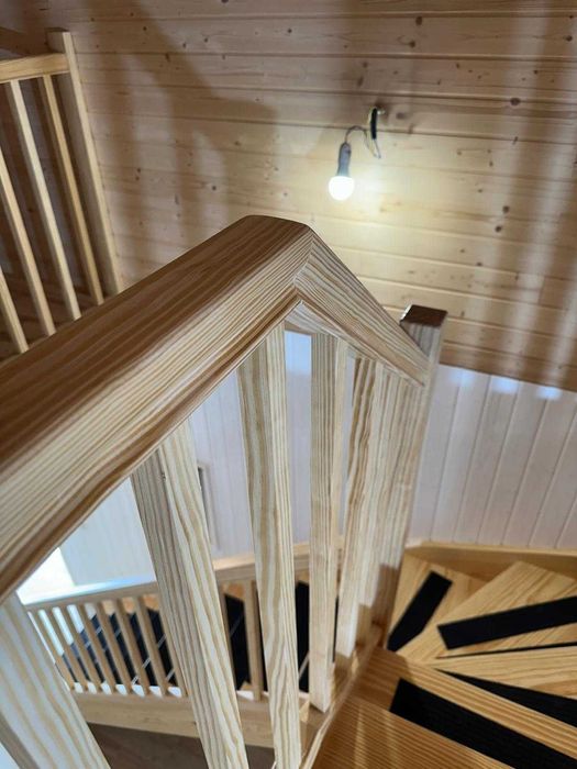 Fabrico e Montagem de Escadas de Madeira