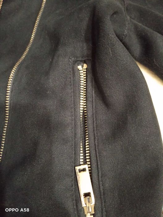 Продам  куртку на весну