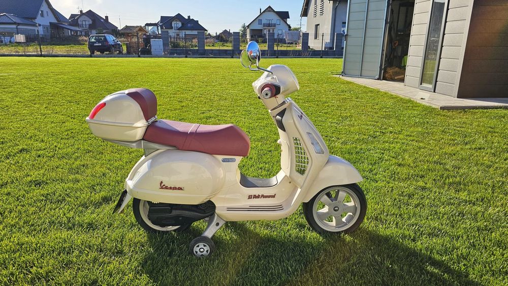 Skuter dziecięcy PegPerego Piagio Vespa