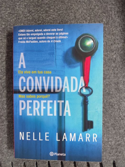 A convidada perfeita - Nelle Lamarr