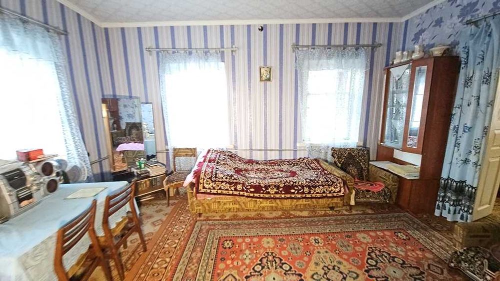 Два будинки на одному подвір’ї, 30 соток двору з городом Є відеоогляд