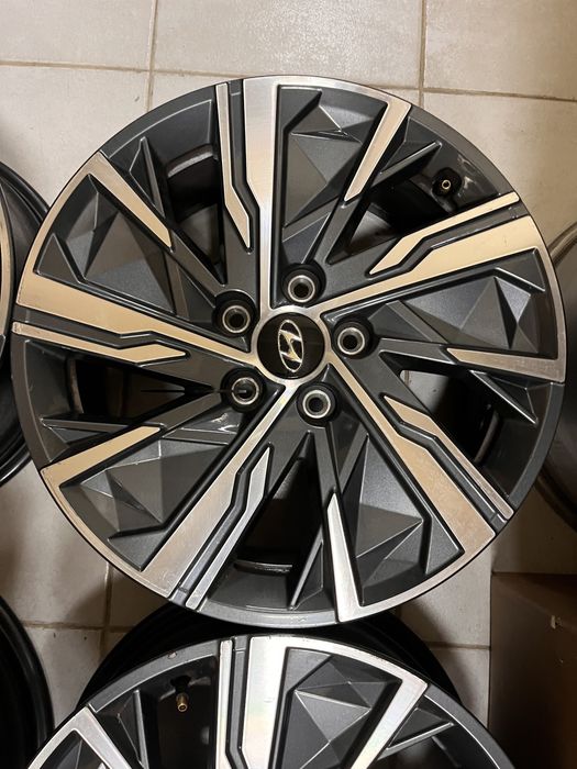 Jantes 17” 5x114.3 originais Hyundai Tucson Kauai Kona i30 mazda toyota honda mitsubishi
