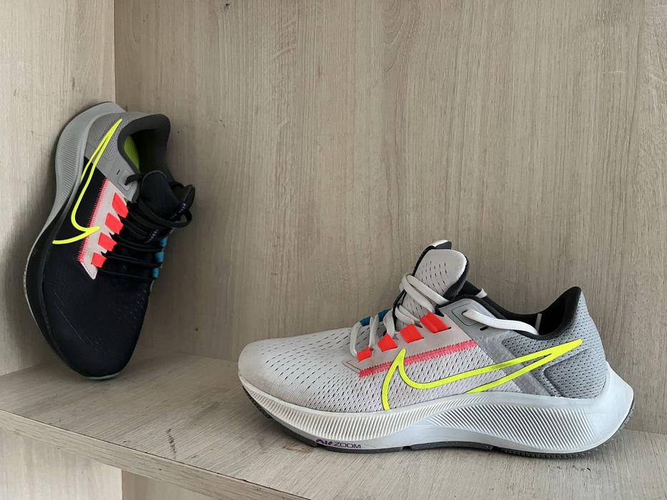 Різнокольорові 38 розмір кросівки Nike оригінал