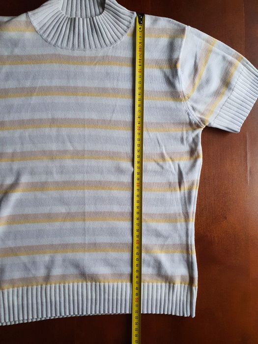 Półgolf sweterek pastelowy Quiosque rozm. S z krótkim rękawem w paski