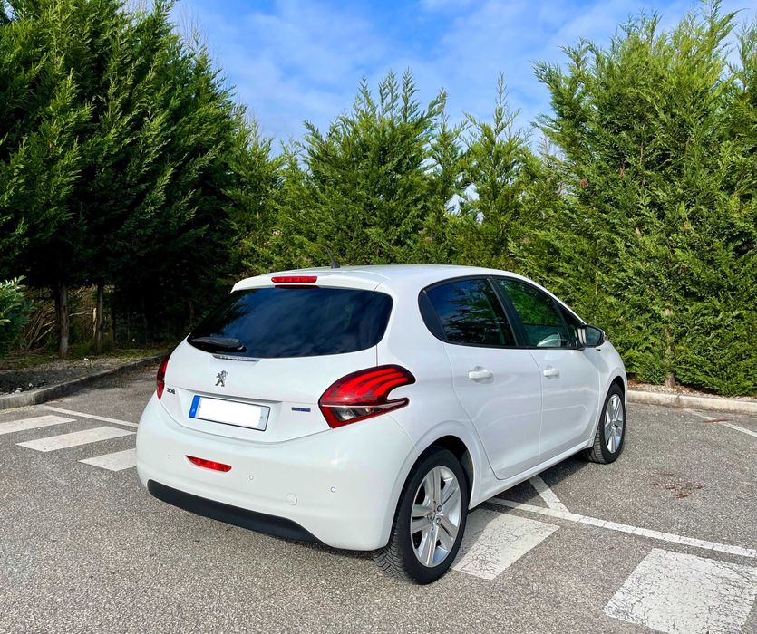 Peugeot 208 1.6 BlueHDi Style