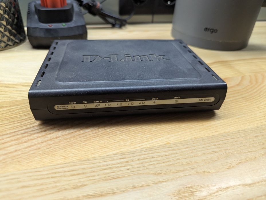 Роутер D-Link DSL-2640U не робочий