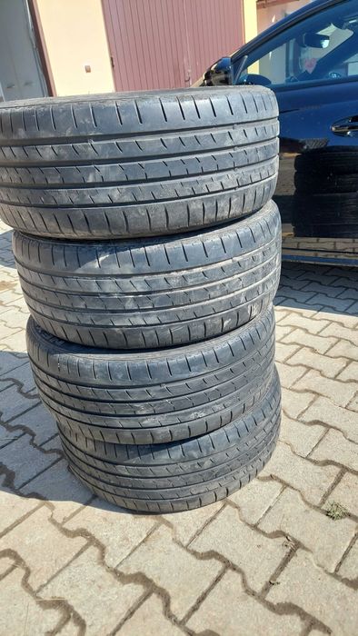 Komplet Opon Nexen 235/45/18 2022r