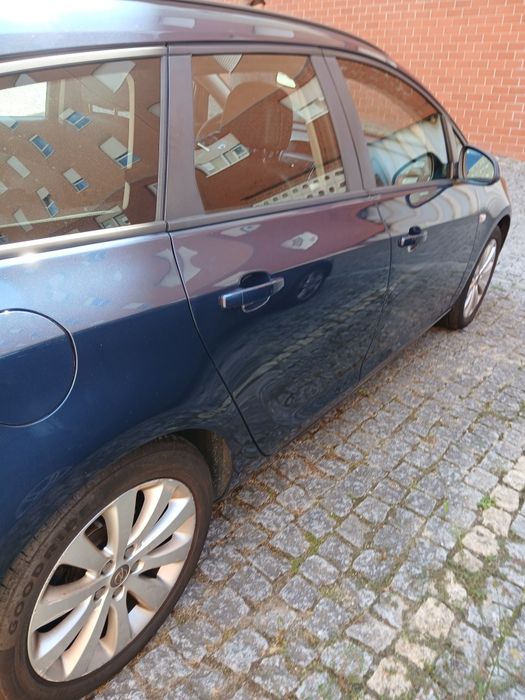 Opel Astra 1.3 CDTI  Ecoflex Cosmo S/S 2011 / 198.000KM