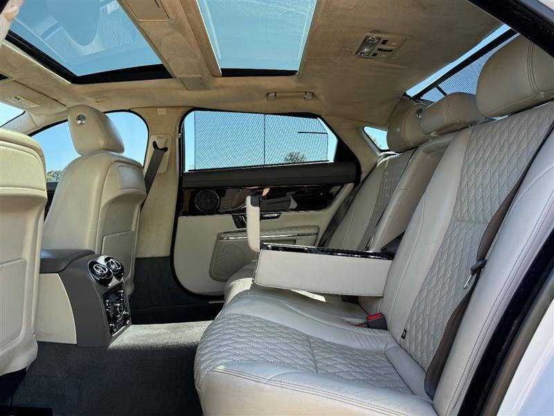2016  Jaguar  XJL
