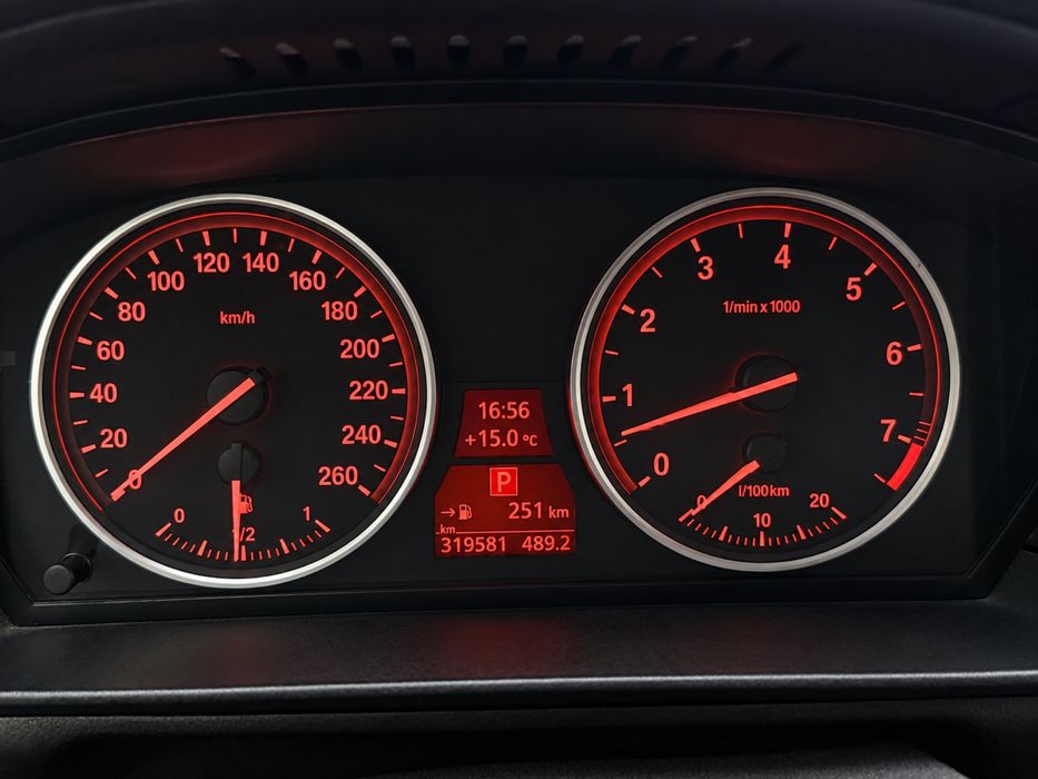 Продам BMW 5 series E60 530xi