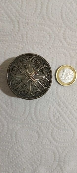 Caixa de comprimidos em prata dourada Filigrana.