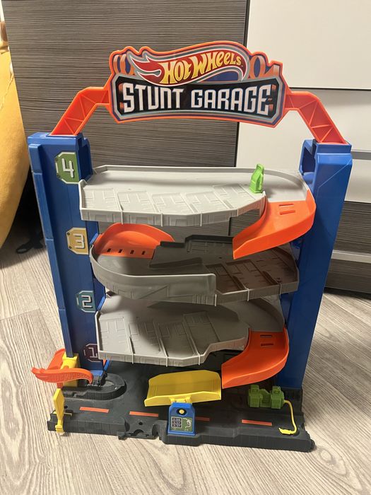 Гараж хот вилс Hot wheels ігровий набір