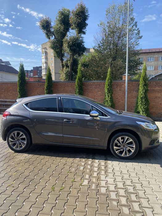 Продам  CITROEN DS4 дизель 1.6