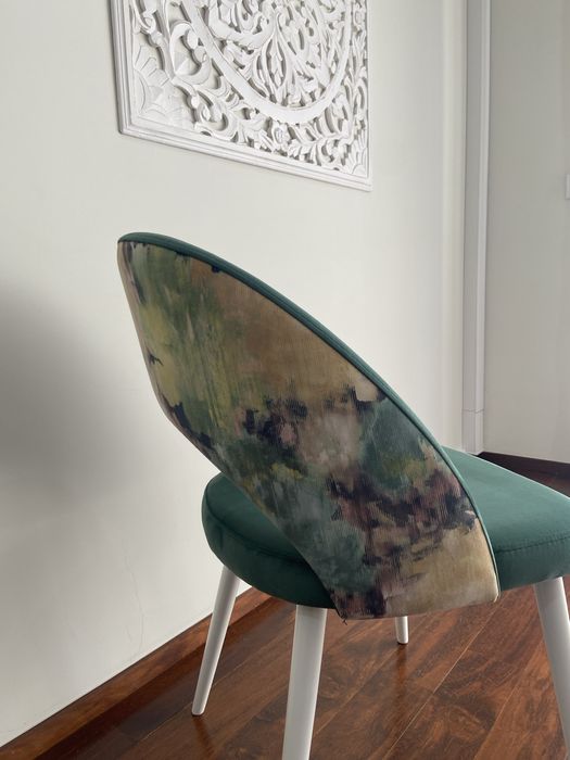 Par de cadeiras estofadas como novas