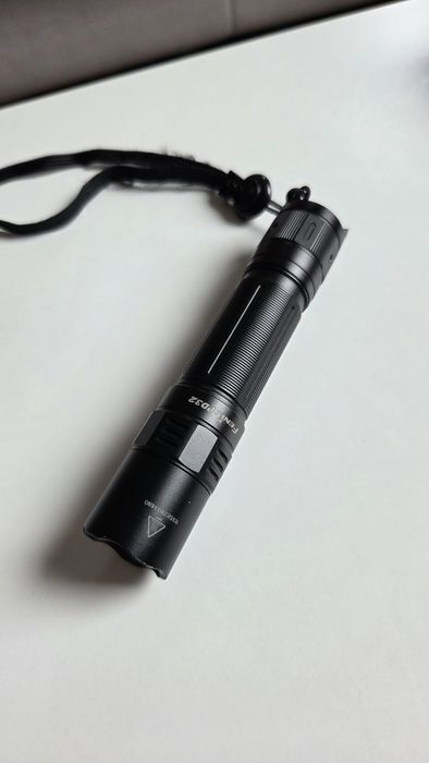 Latarka Fenix PD32 + oryginalne ogniwo