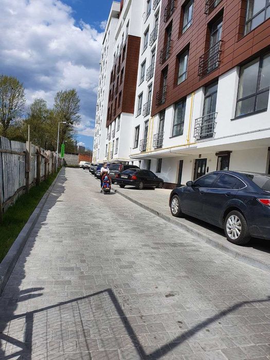 Продаж комерційного приміщення/квартири Auroom Tower