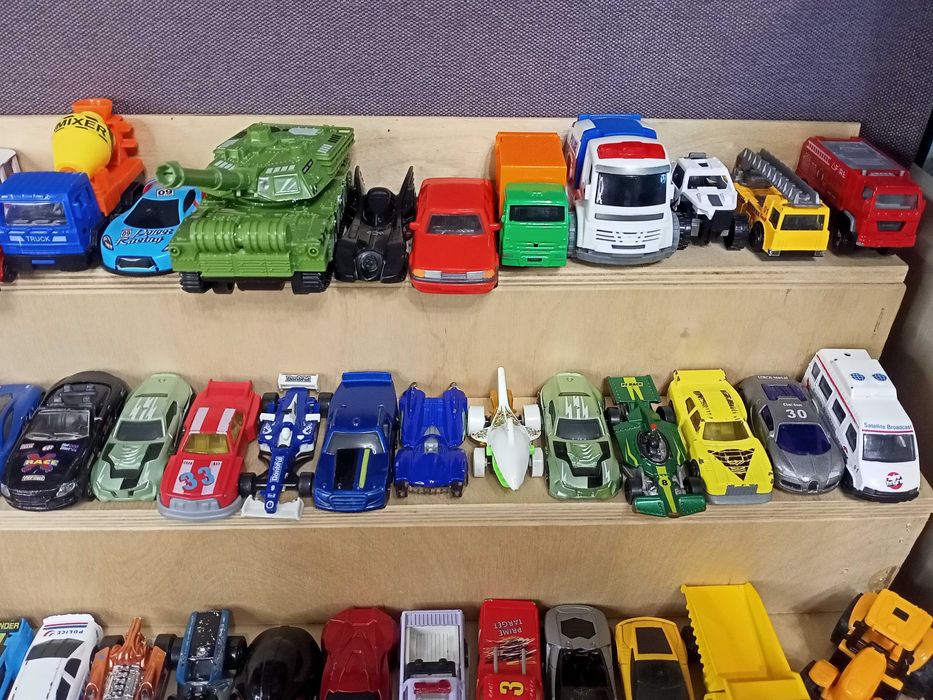 Модельки различных машин