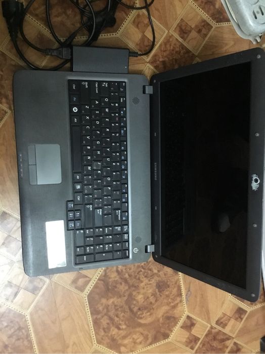 Ноутбук мощный самсунг 15 экран видео Geforce