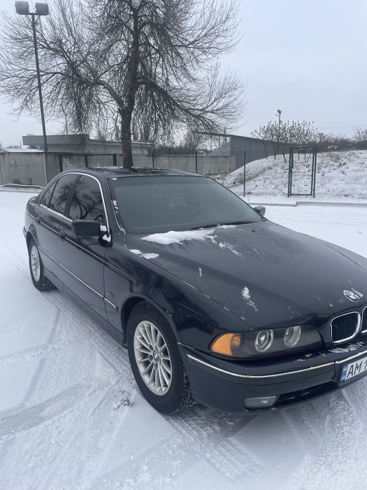 Продам е39 м52B20ty