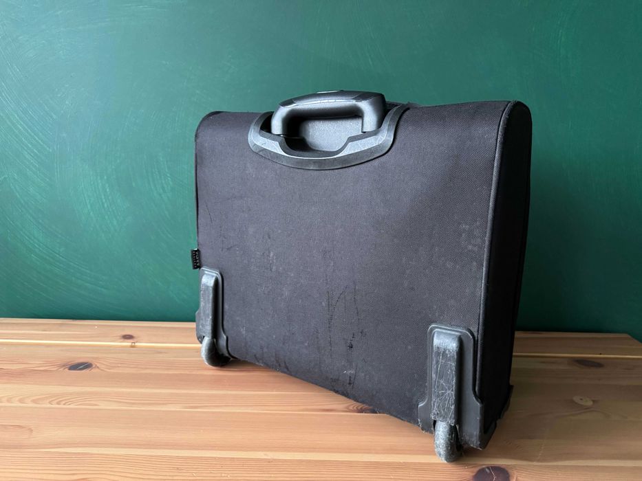 Trolley Port Design 15.6" Hanoi - Preto