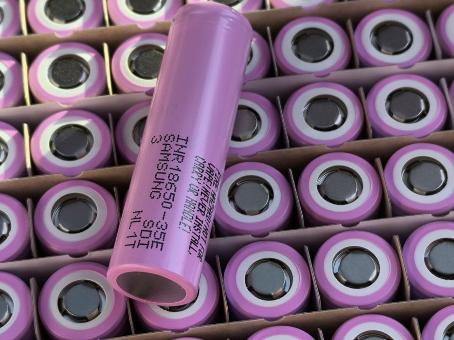 Samsung INR18650-35E, 3500 мА·год, нові, Без слідів зварювання