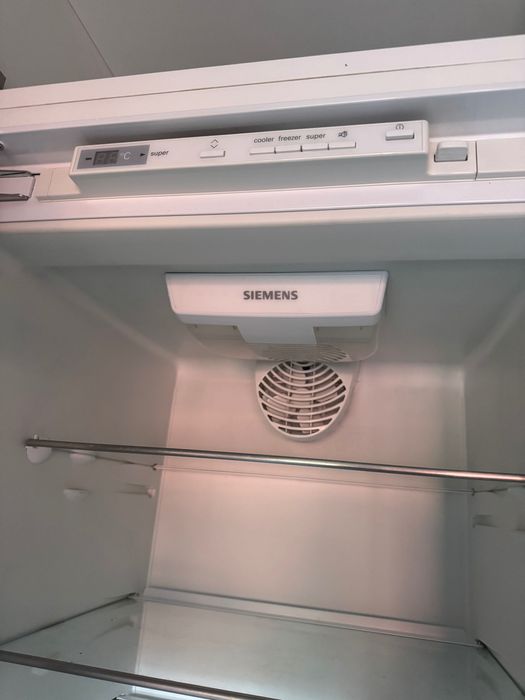 Frigorífico de encastrar Siemens