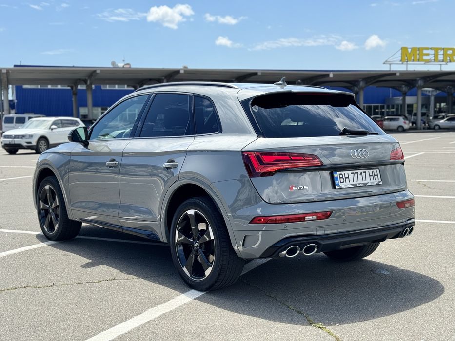 Продам Audi sq 5 2020 пробег 84 тыс км не бита не крашена 3.0 бензин