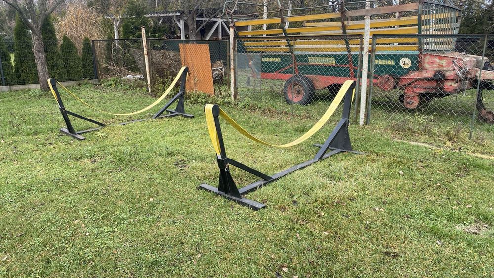 Stojaki, kobyłki, podpora, łoże pod łódź, jacht, motorówke